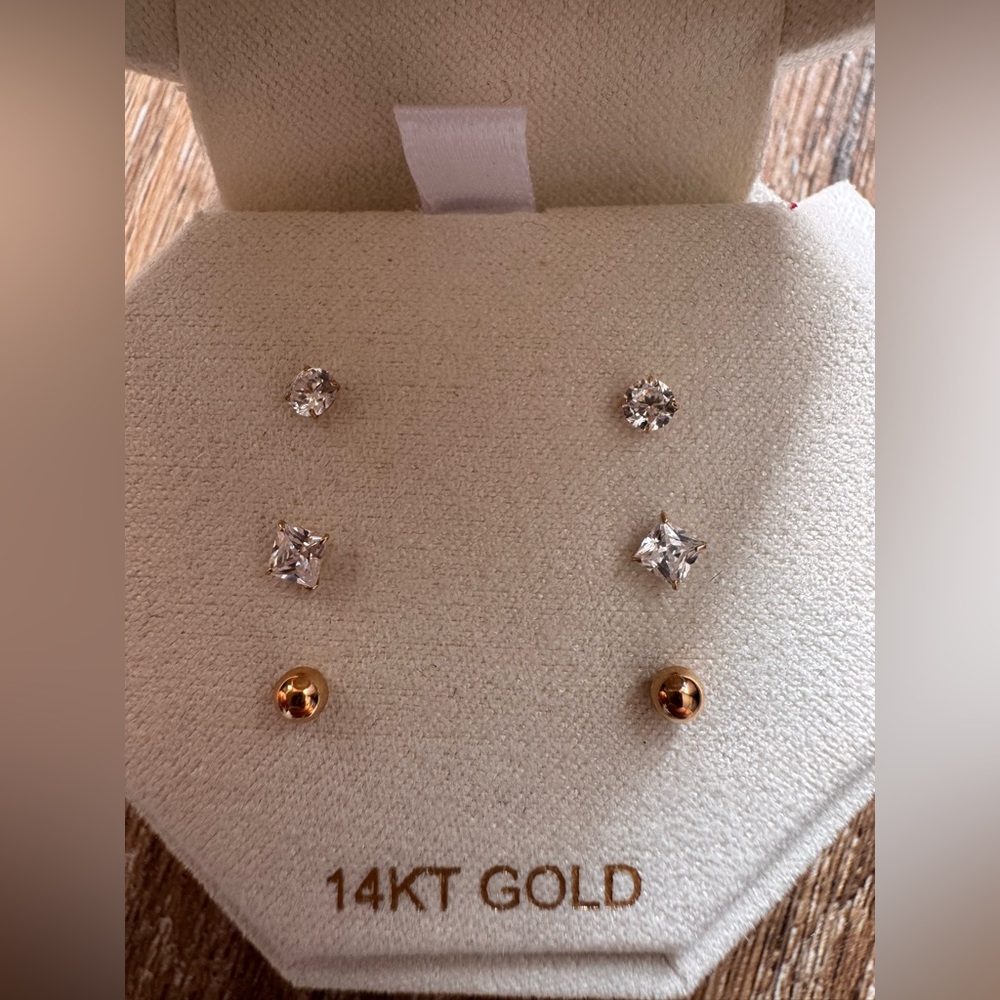 3pairs 14K SOLID GOLD stud earrings